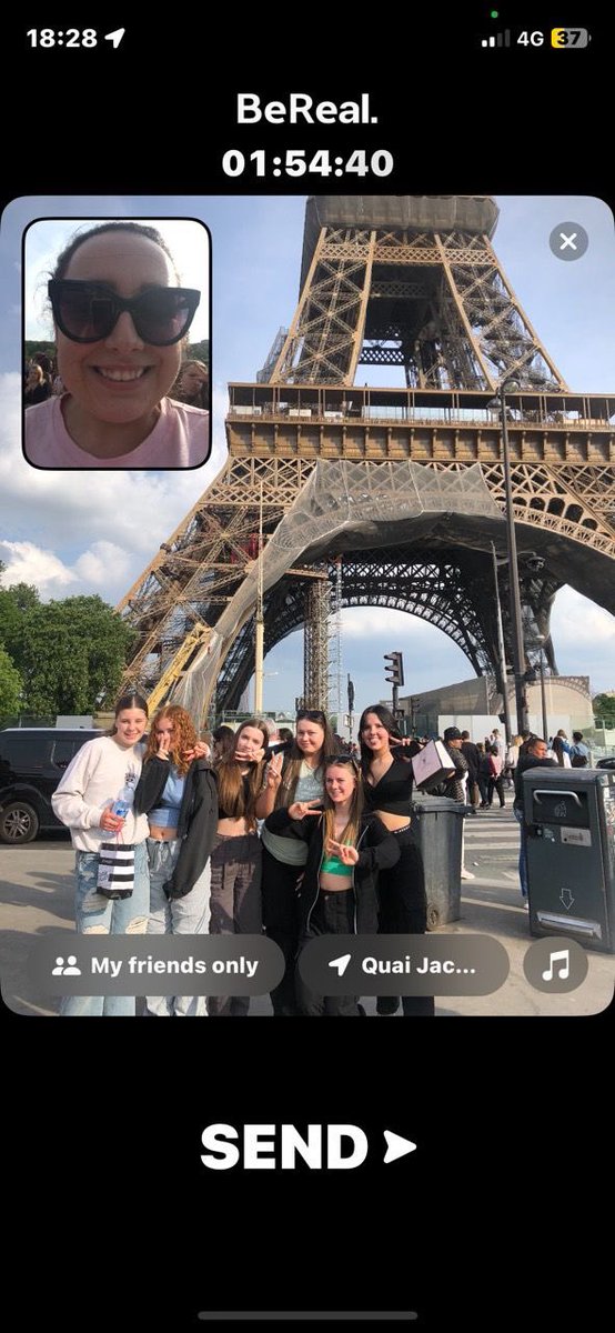 CultsML's tweet photo. Day 1: Dimanche à Paris

Our first day ended at the Eiffel Tower. 
It was a long day and a lot of walking but it was all well worth it 😁👍🇫🇷

C’était génial. On s’est bien amusé! https://t.co/a6Chw32sp2