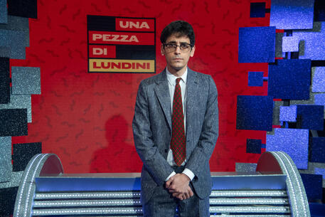 La nuova dirigenza Rai ha finalmente trovato il programma che sostituirà #CheTempoCheFa.

#UnaPezzaDiLundini #ctcf #FabioFazio