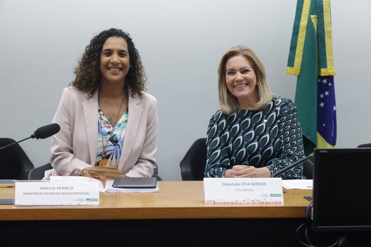 c_mulher's tweet image. A Ministra da Igualdade Racial Anielle Franco compareceu na Comissão de Defesa dos Direitos da Mulher nessa quarta-feira (17) para apresentar os planos e a agenda estratégica da Pasta. 

#mulher #direitosdamulher #mulheresnegras #lugardemulher

camara.leg.br/noticias/96300…