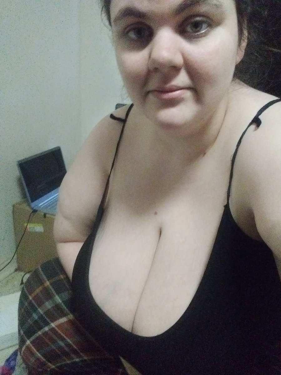 Good morning 😘 go send me tips while I'm at physical therapy please 😩
cash.app/$devilsgirl420
paypal.me/mrsdevil96
 
#bbw #nsfw #sellingcontent #milf #sexy