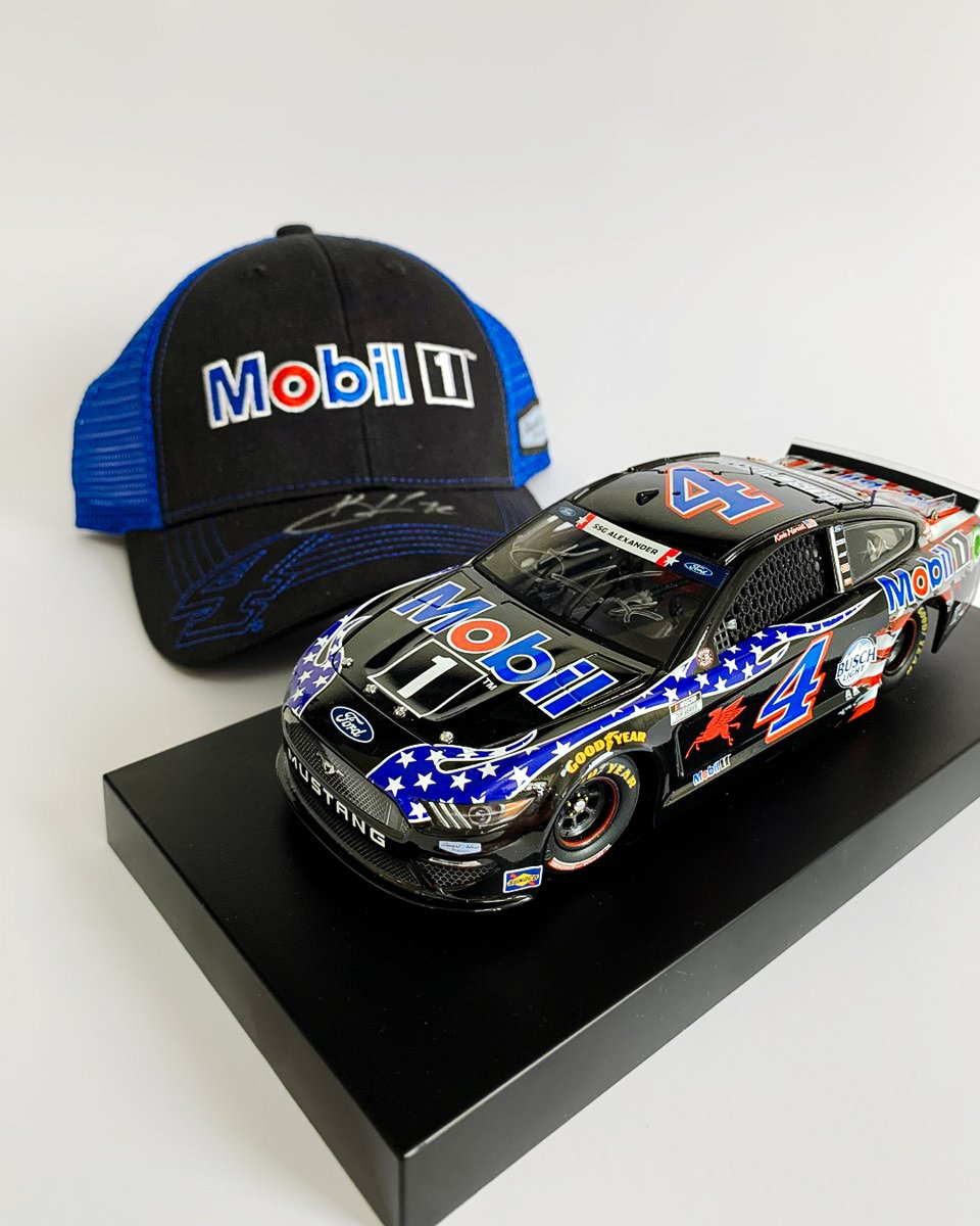 HEY, @kevinharvick fans! It's GIVEAWAY time! 📣 

NASCAR's coming back to <a href="/NWBSpeedway/">North Wilkesboro Speedway</a> and to celebrate we've got a signed merch bundle from the man himself - who wants it?! 🙋‍♂️

(Includes a signed 1:24 diecast model and signed hat)

#NASCAR75 <a href="/StewartHaasRcng/">Auxiliary Racing</a>