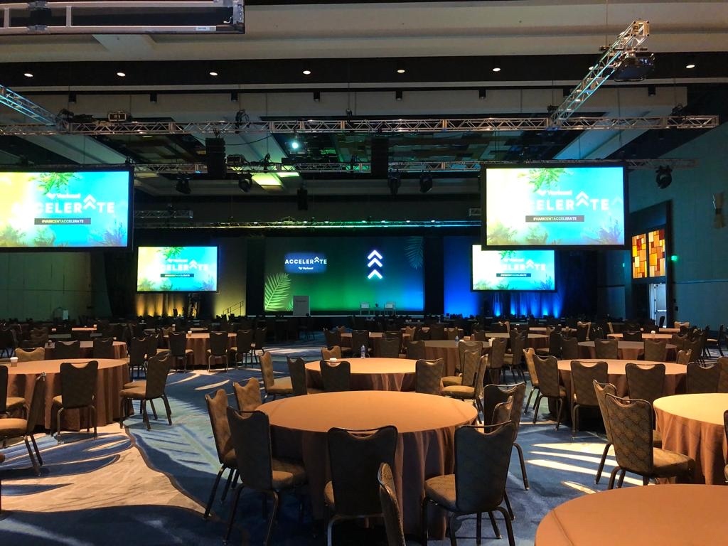 That’s right! With our US-based teams and equipment, we offer an incredibly cost-effective and carbon-friendlier solution for UK and EU agencies to deliver their shows in the USA

Get in touch with our UK team: Info@pixl.live

#eventproducer #eventmanager #creativeagency