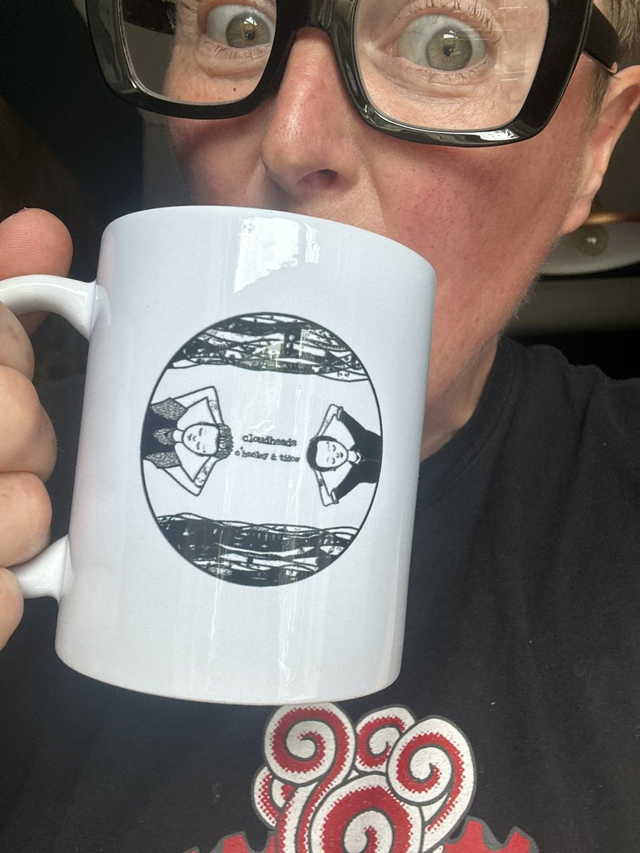 OHooleyandTidow's tweet photo. Enjoy your brew and look as cool as me 🥸 with our #Cloudheads MUG. Design by Lucy Hanson. Available at gigs and online while stocks last. https://t.co/wbSQdaBbJN https://t.co/4NyWsLGzkg