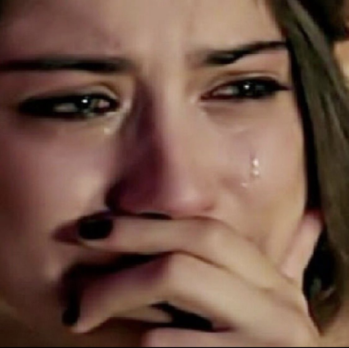 #امطار_الرياض_الان

بعض الأشخاص يشبهون المطر 
امس عندنا 
واليوم غايب 
🕊🤍