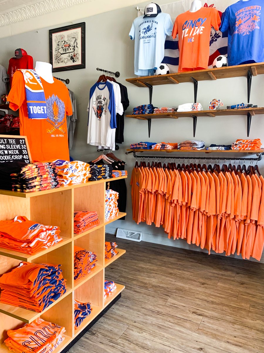 CincyShirts's tweet photo. The Hell is Real Derby match is an ORANGE OUT πΆπΆ
Are you ready to wear orange?!
.
.
#RivalryWeek #FCCincinnati #HellisReal #HellisRealDerby #FCCincy #AllForCincy https://t.co/9j3QhzbEJt
