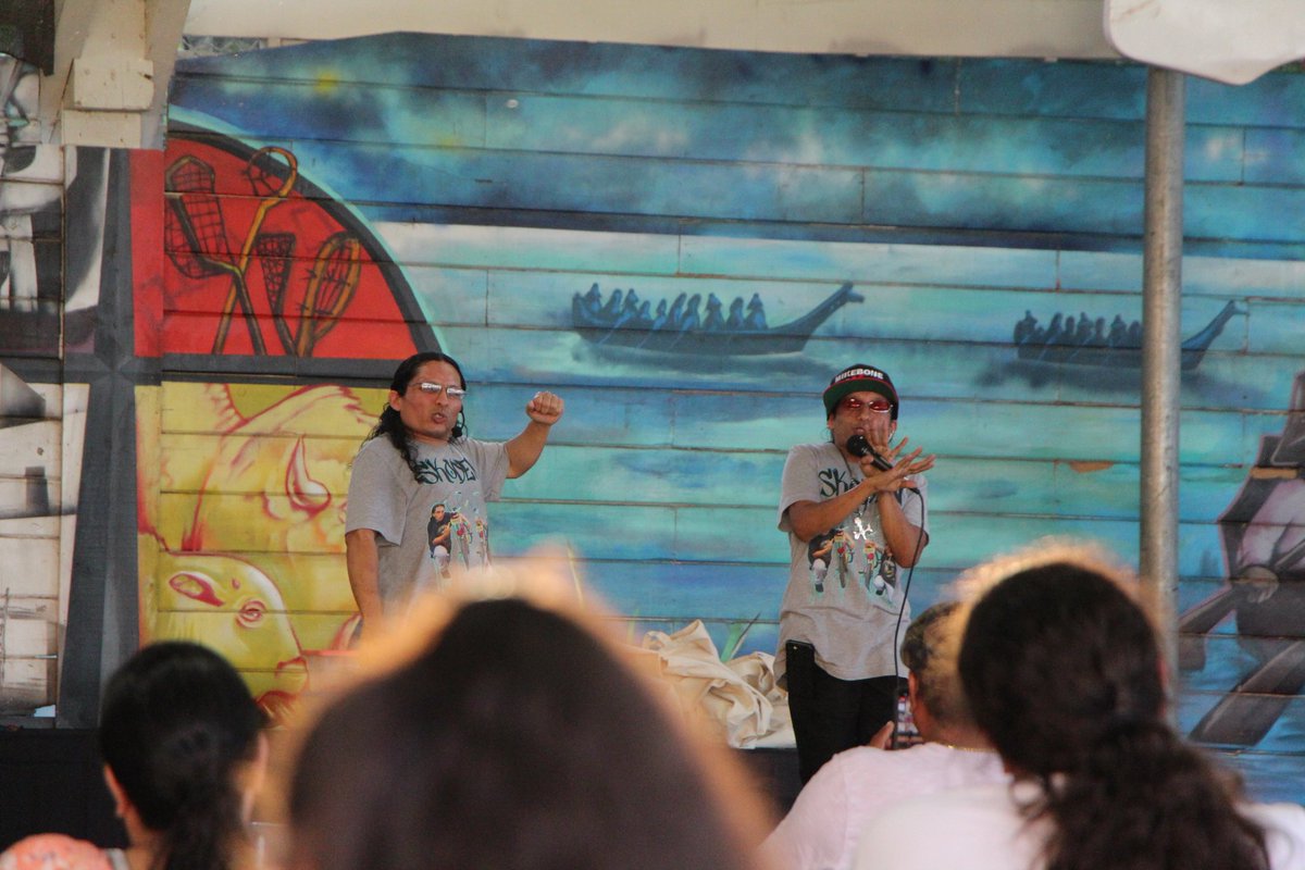 MikeBoneMusic's tweet image. Honored to be the surprise guests at the #NAYA event in Portland, Oregon!✊🏽 MikeBoneMedia.com

#Support #NativeOwned @NAYAFam @namc_oregon #BIPOC #INDIGENOUS #Surprise #Concert #Appearance #ReservationDogs #HipHopMusic