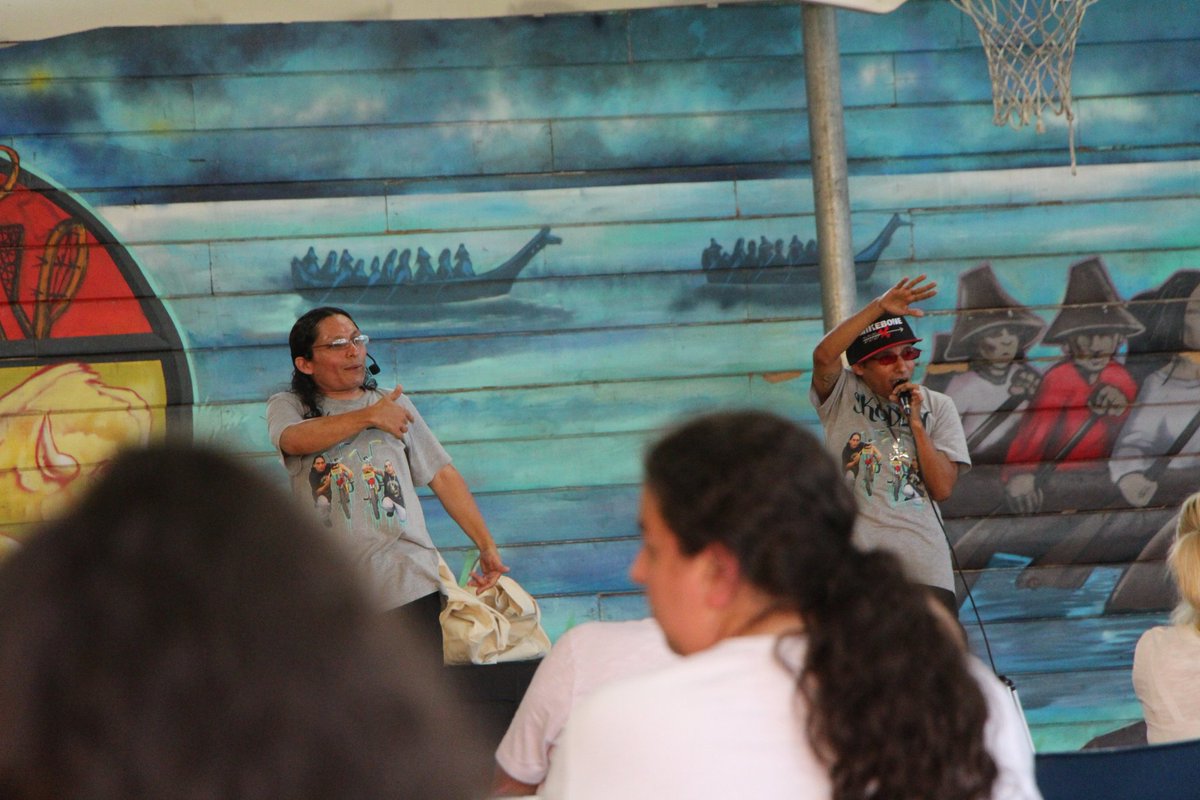 MikeBoneMusic's tweet image. Honored to be the surprise guests at the #NAYA event in Portland, Oregon!✊🏽 MikeBoneMedia.com

#Support #NativeOwned @NAYAFam @namc_oregon #BIPOC #INDIGENOUS #Surprise #Concert #Appearance #ReservationDogs #HipHopMusic