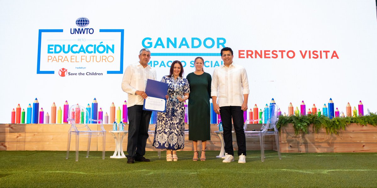 UNWTO's tweet photo. ¡Enhorabuena a los ganadores del Reto de Educación para el Futuro a través del turismo!

👏Fundación Agua y Tierra
👏Nolimstudios
👏Esport Town
👏Ernesto Visita

¡Encantados de trabajar junto a @savethechildren en la República Dominicana! https://t.co/hMbXn4wJlp https://t.co/YxS6QICxXt