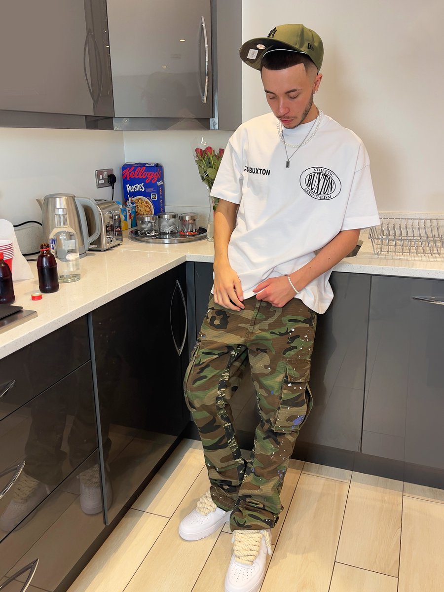 jmsdaniels_'s tweet image. My vision was blurry.. now I see clear