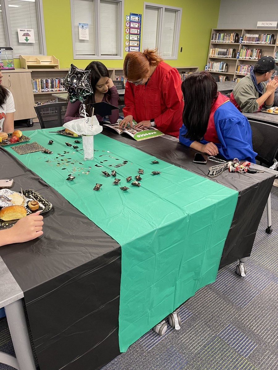 CounselorMillet's tweet image. We are so excited to welcome the  #GraduatingClassOf2023 who attended @gheeagles They are all grown up and ready to take on the next step in their journey! #RISDBelieves #2023Graduates @RISDcounselors