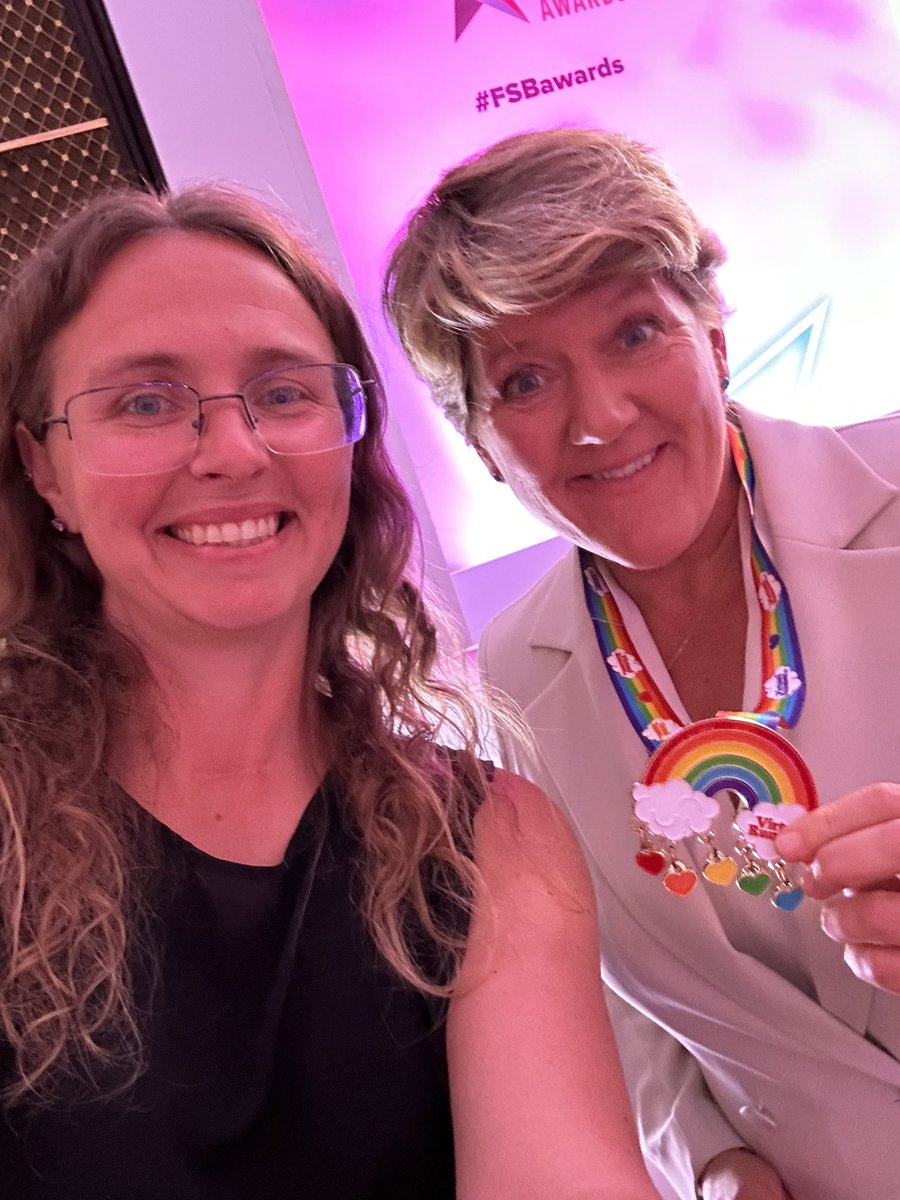No new trophy for the cabinet but what a honour to have been recognised!

Added bonus was that I got to meet @clarebalding and tell her (and the room) all about Virtual Runner 😍 #fsbawards