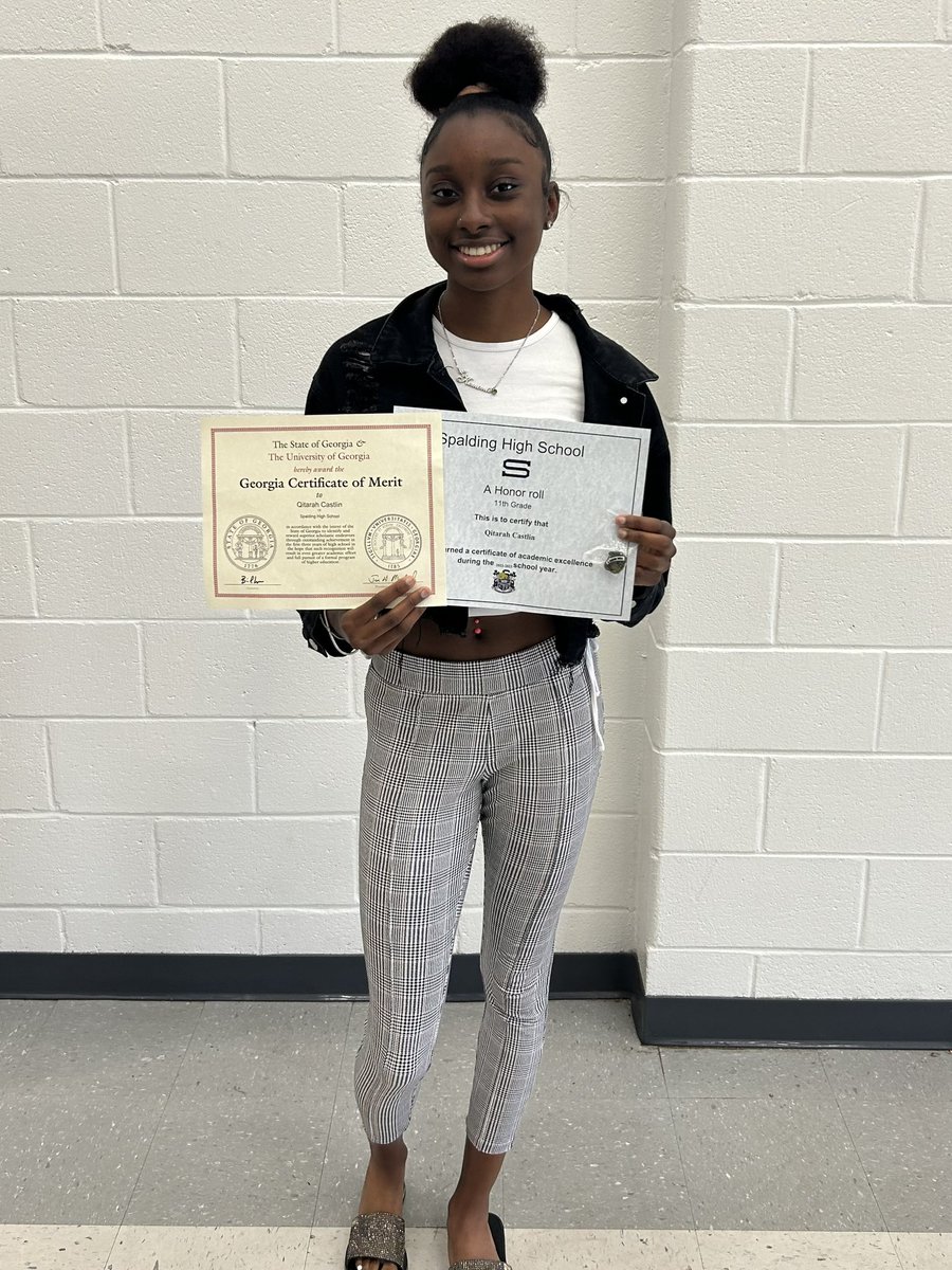 Qitarah Castlin tweet media