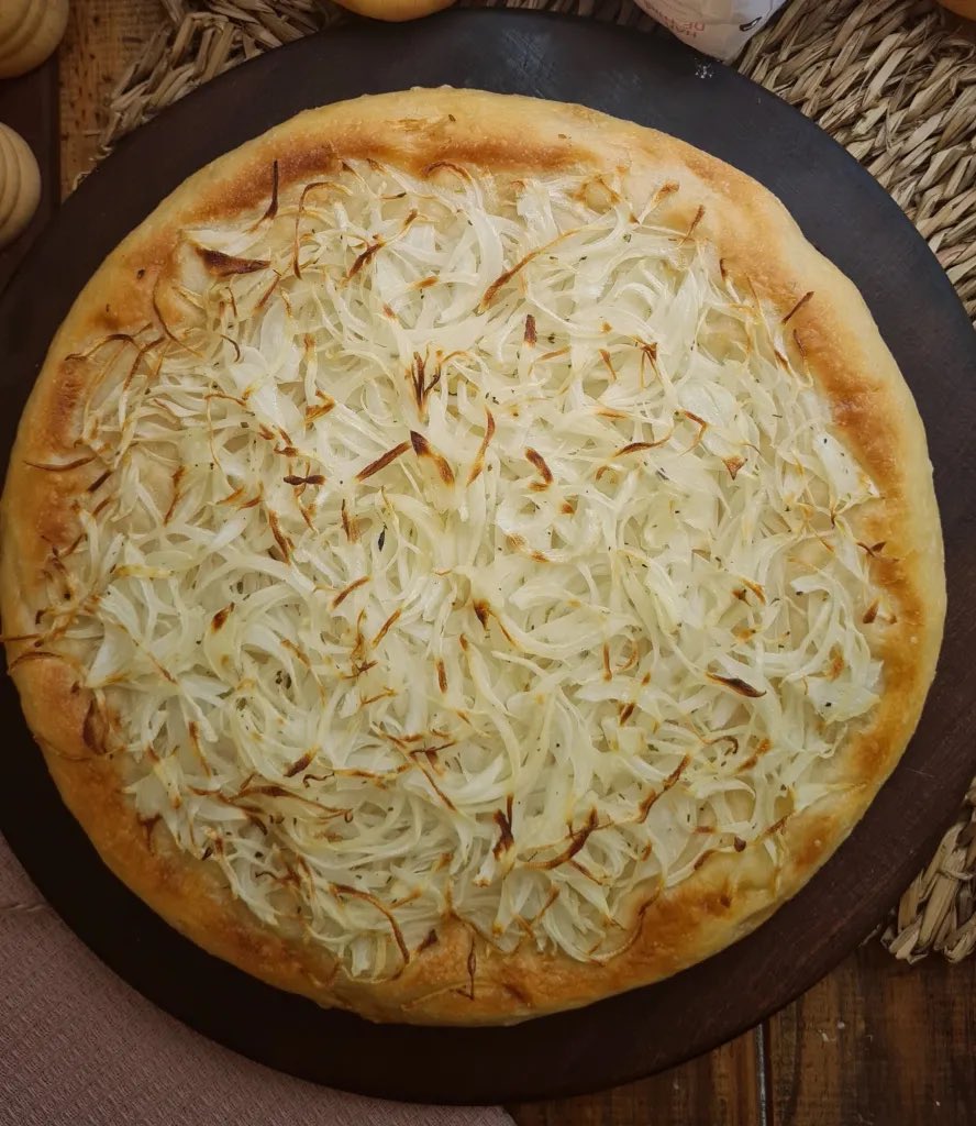 Fugazzeta Rellena 
Receta de <a href="/PatriciaMChef/">Patricia MasterChef</a> recetasargentinas.net/fugazzeta-rell…