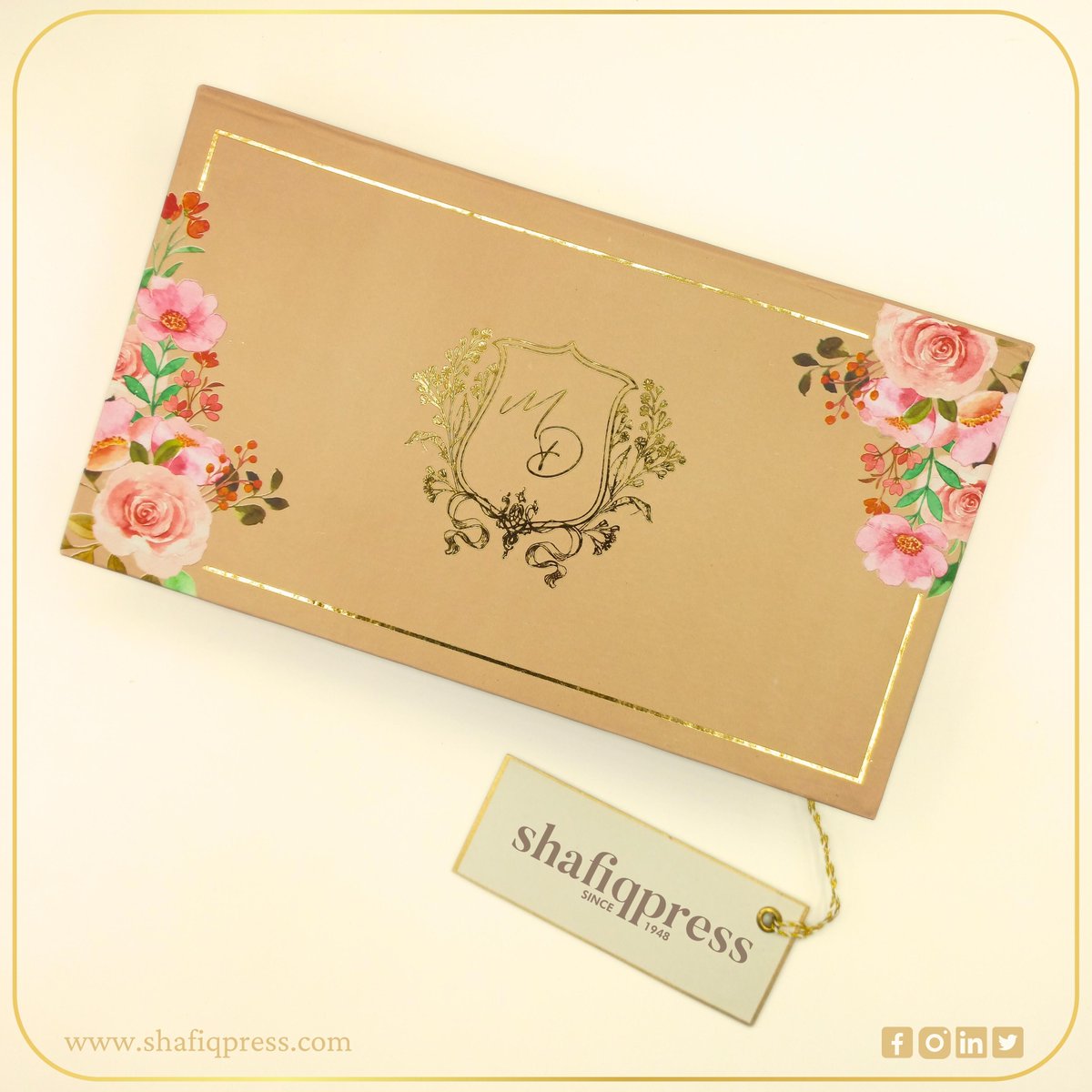 ShafiqPress's tweet image. Elevate your special day with our stunning event packaging! Personalized, handcrafted, and unforgettable. #EventPackaging #Engagement #Wedding #MemoriesToLastALifetime #Elegant #Trendy