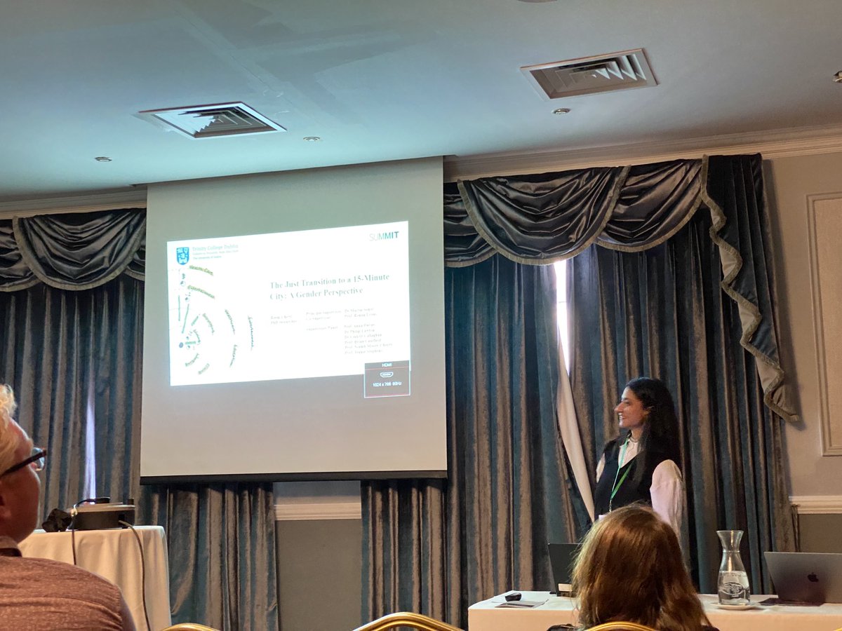 martinsokol's tweet image. Our wonderful PhD student Reem Cherif ⁦@Reemcherif⁩ ⁦@TCD_Geography⁩ starting her first in-person conference presentation ⁦@CIGWexford2023⁩ #CIG2023 - research on the 15 min city concept #SUMMITproject ⁦@tcddublin⁩