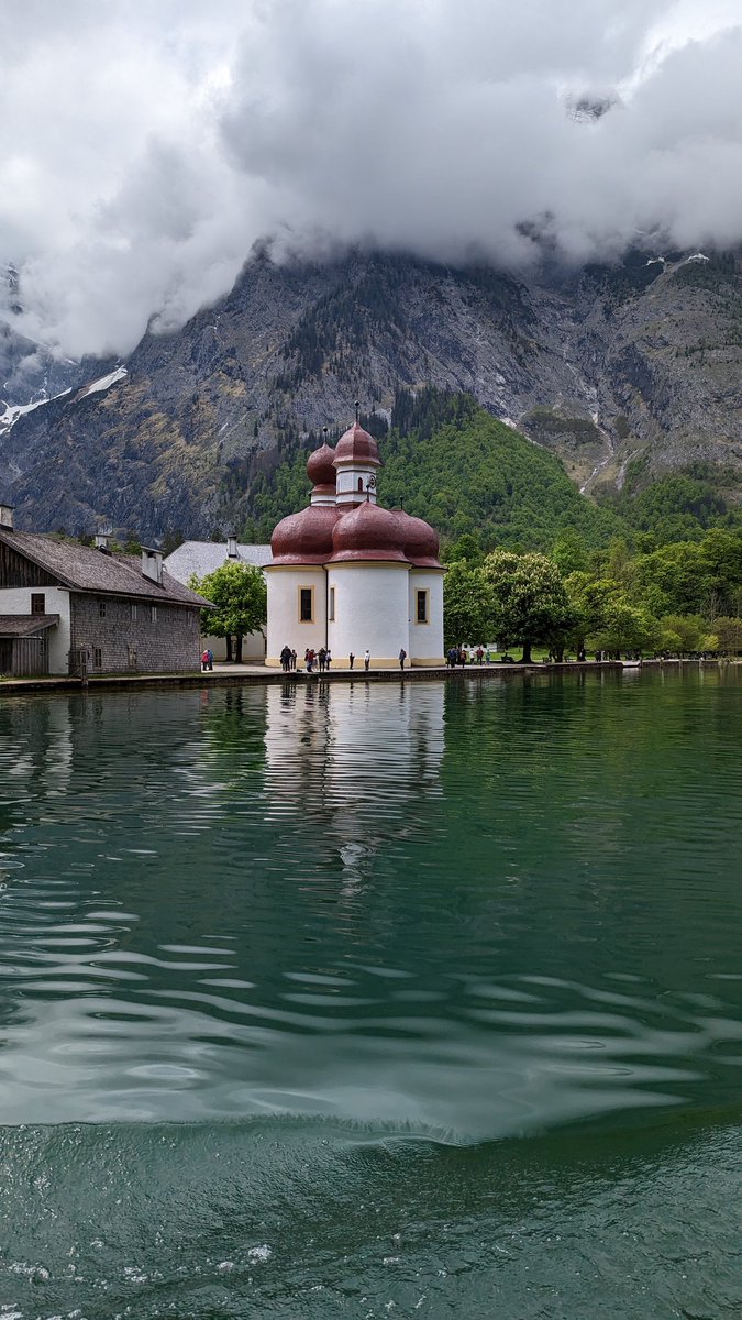 mahmutkacar's tweet image. Bana göre Almanya'nın en güzel gölü Königsee'den selamlar #Konigsee #yannis #yamas Schöne Grüße aus dem Königssee #prost