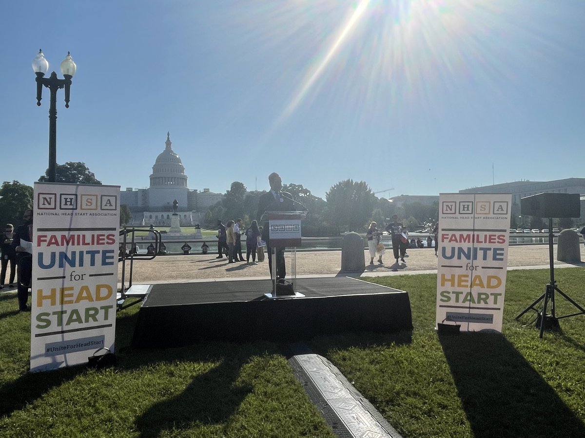 BHigginsBflo's tweet image. Since 1965, @HeadStartgov has provided children &amp;amp; families with critical support setting them up for educational success &amp;amp; a stronger economic future.

Today we celebrate #58YearsOfHeadStart &amp;amp; the role @NatlHeadStart plays in helping kids in Western New York #GetAHeadStart.