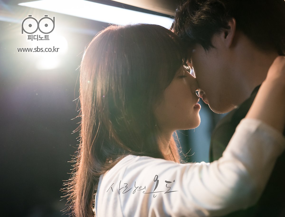 It would be so interesting to have cameos of #YangSeJong and #SeoHyunJin in #DrRomantic3 because their chemistry was so off the charts in #TemperatureOfLove. Wouldn't In Beom and Seo Jung be a little awkward to each other now?...  ☺️
#양세종 #서현진 #낭만닥터김사부3 #사랑의온도