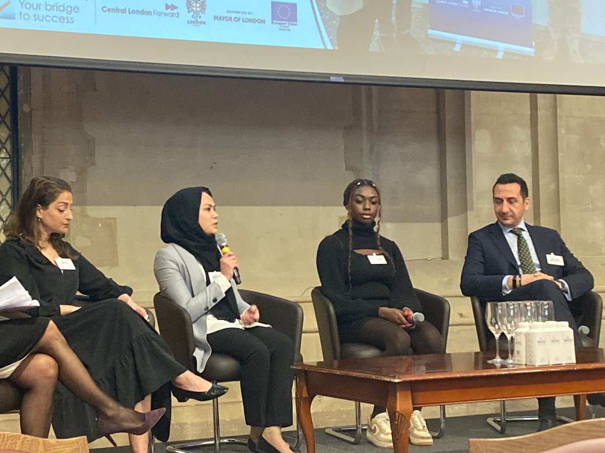 bridgetosucces5's tweet photo. Three of our #ConnectingCommunities Participants share their personal job seeking stories with #SkillsConference delegates. Delighted to be joined by @canopyldncity a wonderfully supportive local employer. https://t.co/rxcTEreS4R