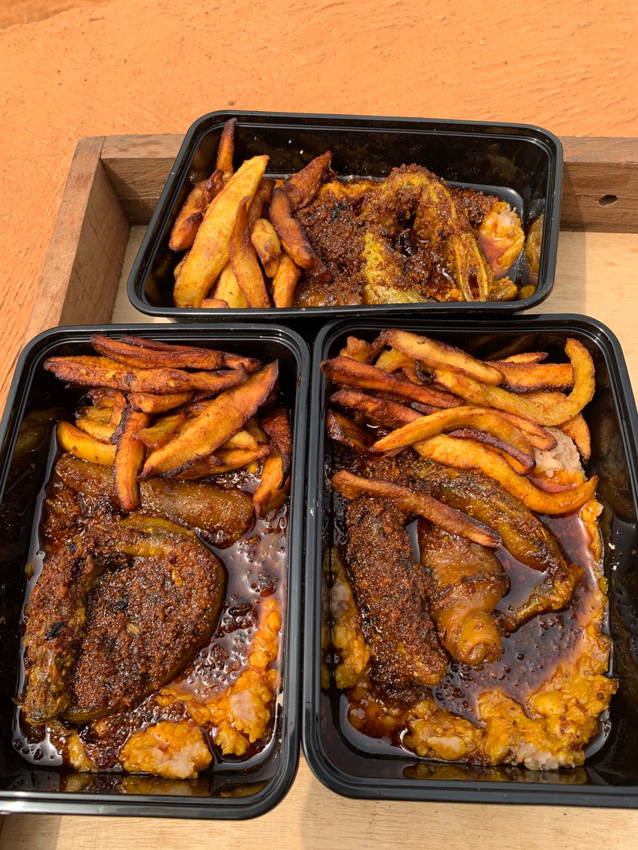 hardefol's tweet photo. Good evening your excellency😍,I’m here to tell you that there is no need to bother about your dinner bcos I’ve got you covered 
With just 2k I’ll deliver hot Ewa Agoyin to your doorstep in Akure

https://t.co/A9VjAhTk7a
#akurehowfar #akurecity #akurefoodie #akurefoodvendor https://t.co/sq0hVPdGFa
