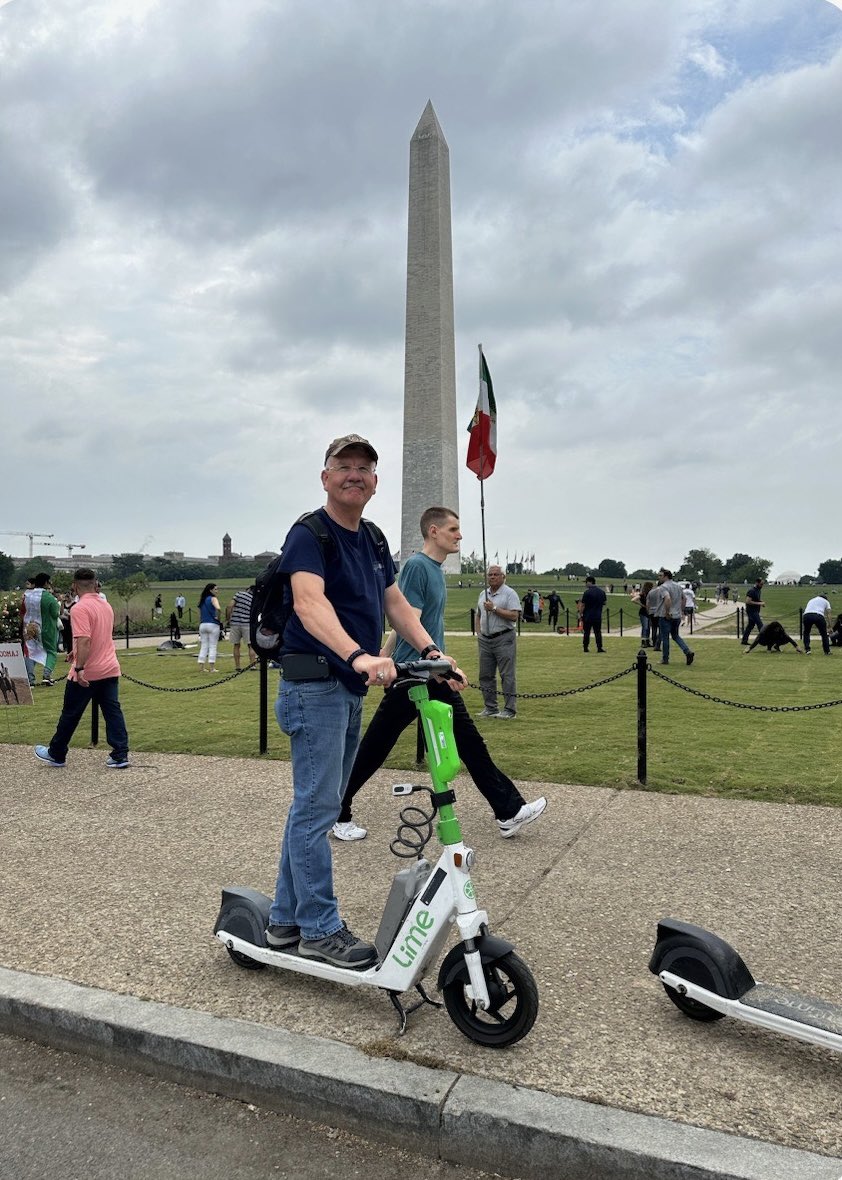 MFNied's tweet image. First time for everything….including renting a Lime scooter. #didntcrash