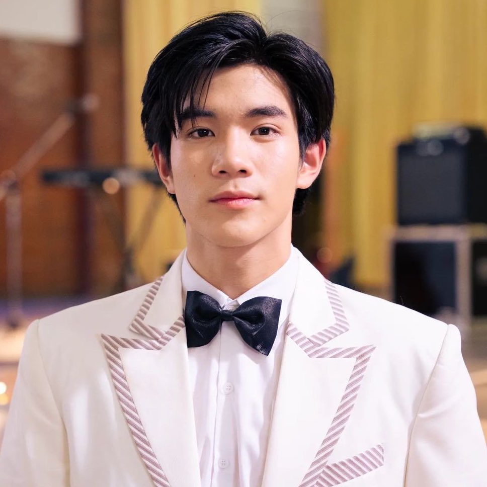 พิ้งค์ ✿ tweet media