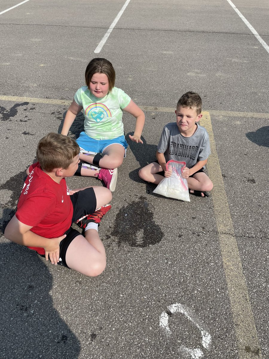 Nicole Hertel tweet media