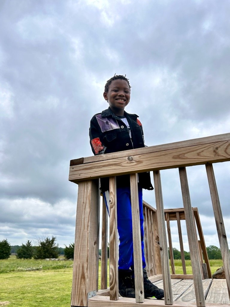 @FairElementary students having fun on the farm. #EndOfTheYear #FieldTripFun