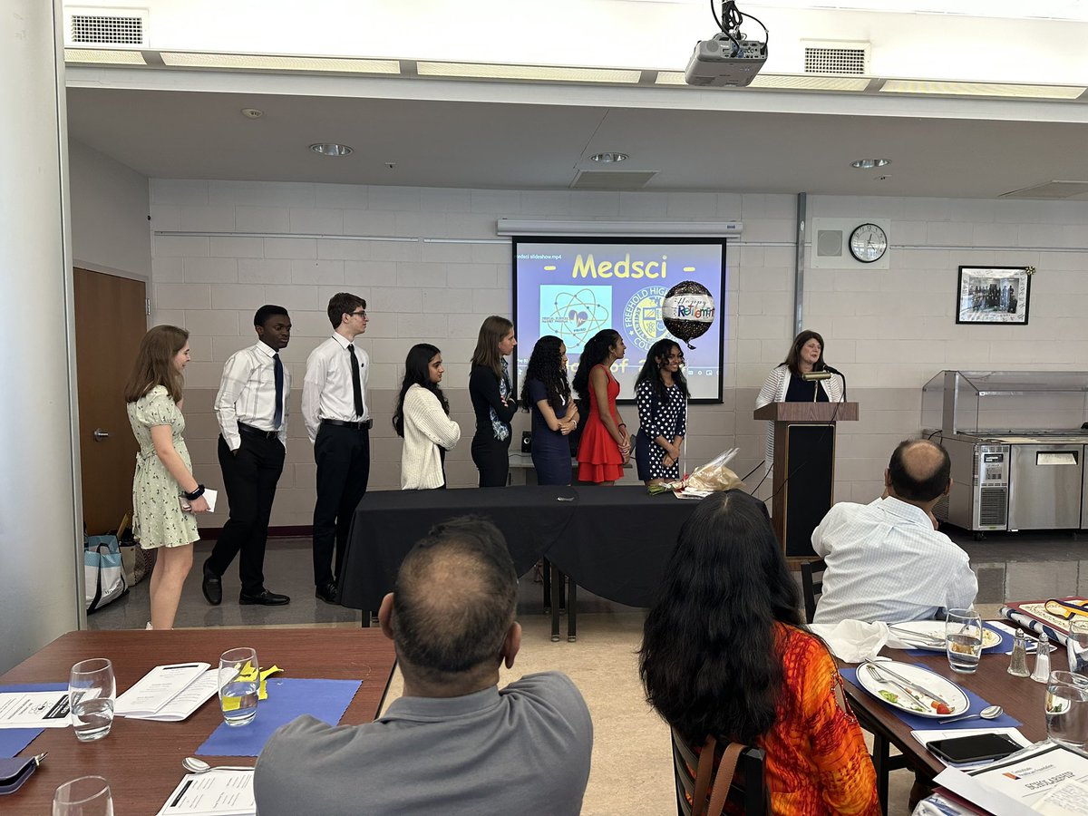 What a tribute to an amazing educator by the senior Med Sci class! Congratulations on a wonderful career Ms. Saulnier! @FBHSColonials @BrittneyMHenry @FBHSathletics #TheRegional