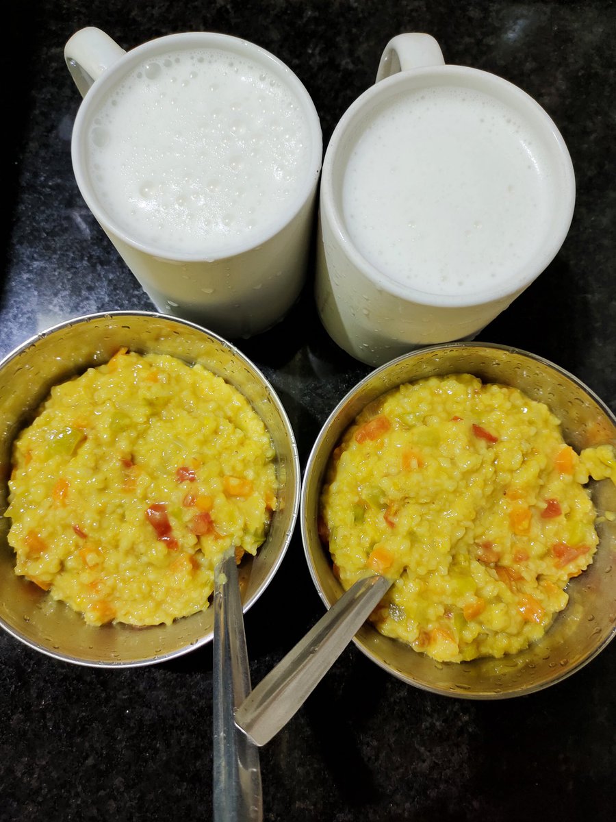 twinkling_lady's tweet photo. ଆଜି ର ରାତ୍ରି ଭୋଜନ ରେ #masalaOats 🤤
ଆଉ ଥଣ୍ଡା ଥଣ୍ଡା #punjabilassi 🤤
ଗୋଟେ ଖୁସି ଆଉ 🤗
💗
💗
💗
#lassi #summerdrinks #homemadelassi #TrendingNow #Trending #TrendingHot
#dinnertime #dinner #Foodie #foodlover #foodbaby #Food #FoodieBeauty #foodphotography #mykitchen #homemadefood🤤 https://t.co/oTCCs0Xije