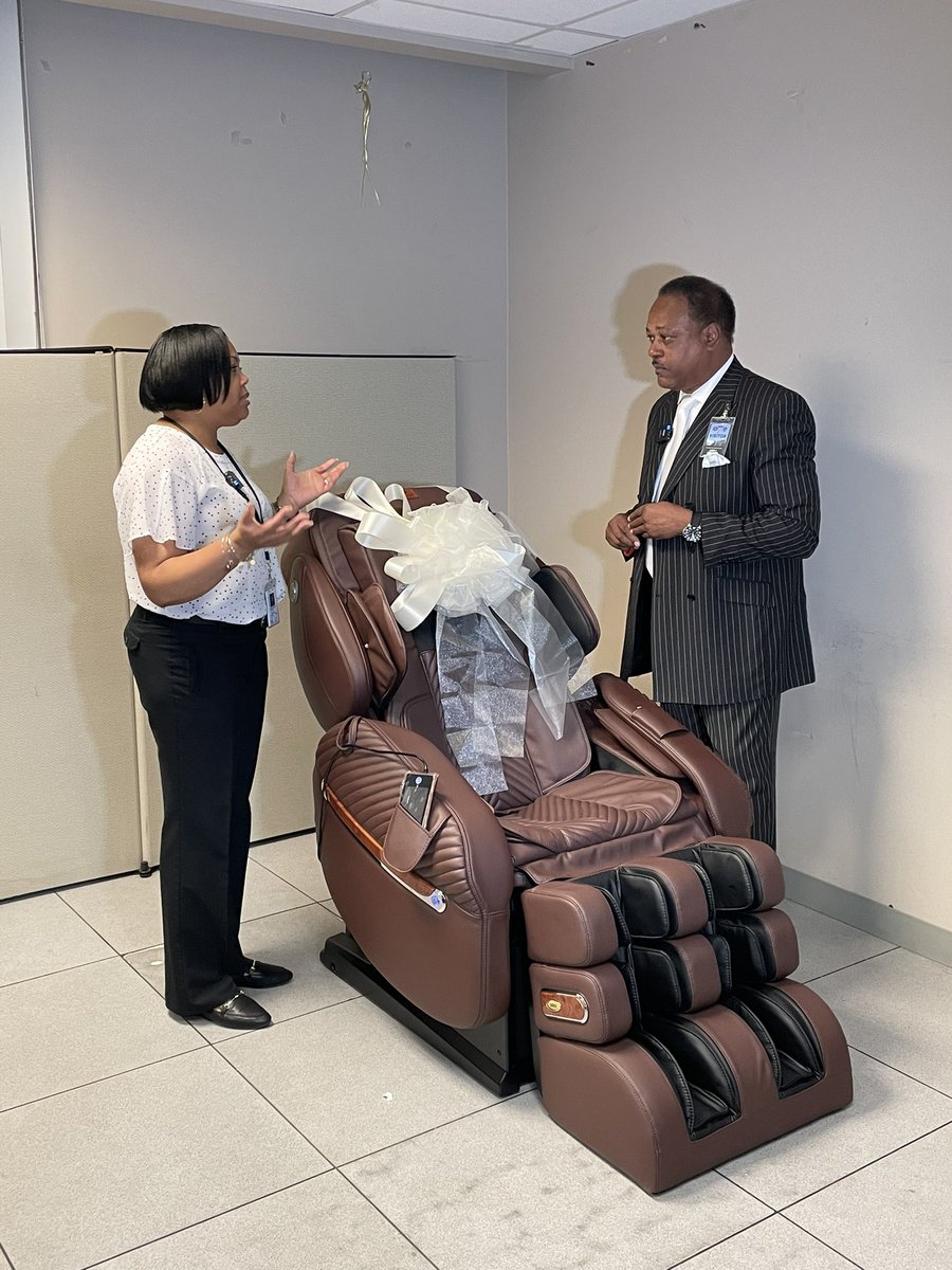 ArlingtonTxFire's tweet image. Thank you so much to the team at Luraco for gifting the Arlington Dispatch Center a medical massage chair! Our team sincerely appreciates your generous donation through the Care Chair Program. 
#ArlingtonKindness #Luraco #carechair #wellness #massage