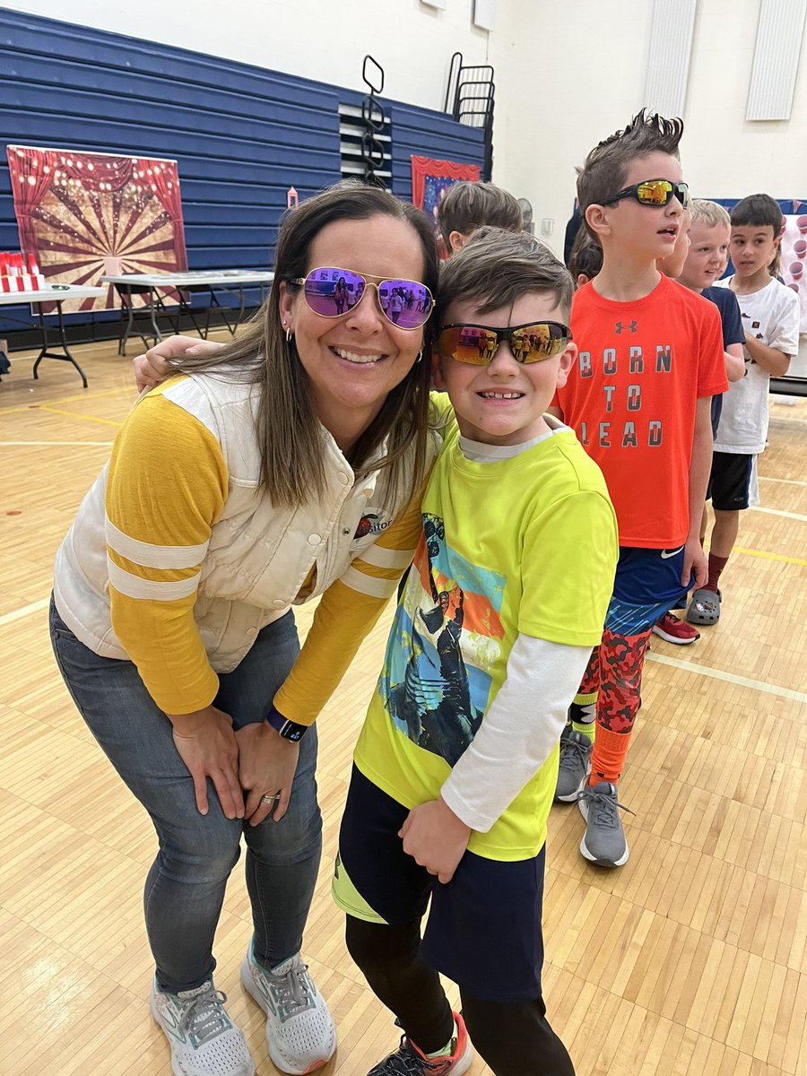 ShannonScheetz's tweet image. Fun morning @Andrew’s school for Right to Read week Circus Centers 🤡🎪🎟️I love that I get to see Andrew having fun w/classmates but also seeing all the past LLT kids all grown up!! #andrewmichaelscheetz #righttoreadweek