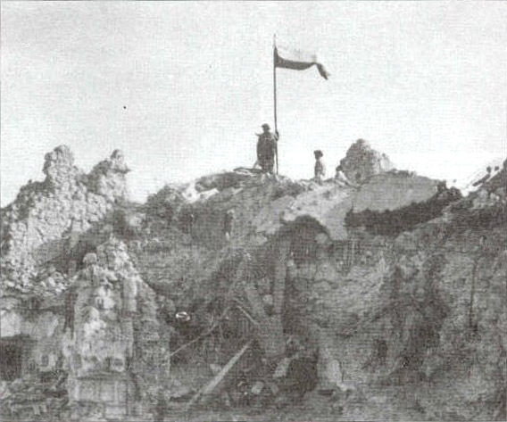 ReidEdwardII's tweet photo. Polish troops captured Monte Cassino on this date in 1944

About the Poles at Monte Cassino:

British soldiers readily acknowledged the fighting spirit of the Poles. An Irish Guards officer in the 78th Division described his encounter with them.

“Their motives were as clear as they were simple. They only wished to kill Germans and did not bother about the usual refinements when taking over our posts. They just walked in with their weapons, asked where the Germans were, and that was that.” 

The 78th Division history wrote this entry. “Of their resolve, there was no doubt. For whose gallantry the Division soon learned to feel an awed yet amused admiration. They exposed themselves with the most reckless abandon. They seem to know no fear.”

The 3rd Carpathian Division’s first patrol was on February 21, northwest of San Angelo. 

It moved up to Monte Cassino in May, where the Poles proved their worth in capturing the destroyed abbey high atop a mountain that commanded the Allied approaches through the valley below.

The German defenses at Cassino had not been penetrated despite three assaults and heavy bombing. 

After previous attempts had failed to take Cassino, General Leese called General Anders and his chief of staff, General K. Wisniowski, to Eighth Army headquarters on March 24. 

Leese told Anders of the planned offensive, Operation Diadem, to open the road to Rome.

Leese offered the Polish Corps the mission of taking Monte Cassino. After a brief discussion with Wisniowski, Anders accepted the task.

General Anders’ order of the day just before the assault on Cassino read: “Soldiers, The task assigned to us will cover with glory the name of the Polish soldier all over the world. The moment for battle has arrived. At this moment, the thoughts and hearts of our whole nation will be with us. We have long awaited the moment for revenge and retribution over our hereditary enemy. For this action, let the lion spirit enter your hearts, keep deep in your heart God, honor, and our land—Poland! Go and take revenge for all the suffering in our land, for what you have suffered for many years in Russia and for years of separation from your families.”

For the night assault, the Polish troops blackened their faces and equipment and donned camouflage wraps.

A 40-minute barrage opened the assault. Immediately, the Poles caught an unlucky break. The Germans planned to relieve defenders with fresh units, and they had nine battalions in the strong points when the assault started.

The 1st Carpathian Battalion’s attack on Massa Albaneta failed with heavy losses, due mainly to German artillery. By 2:30 am, the assault battalions had lost one of every five men.

The 2nd Carpathian Battalion of the 1st Carpathian Brigade carried Point 593. Four counterattacks by German paratroopers, the final ending with bitter hand-to-hand fighting, left few Poles in the position at dawn. 

Forced to retreat, the entire 2nd Battalion numbered at most a few dozen men. The 3rd Carpathian Battalion strike on Hill 569 also failed.

The 5th Kresowa Infantry Division’s 5th Wilenska Brigade jumped off a half hour after the Carpathian Brigade to seize Colle Sant’  Angelo, Hills 706, 601, and 575. The infantry ran into heavy fire. By 3 am, all three battalions were engaged along Phantom Ridge. 

The division commander, Brig. Gen. Nikodem Sulik, committed the 18 battalions of the 6th Lwowska Brigade to reignite the advance, but it was not possible to continue the attack.

The 13th and 15th Battalions of the 5th Wilenska Brigade were decimated. According to the brigade diary, “In the valley and on the slope of the ridge lay corpses, twisted human shapes, shattered limbs, bloody bits of bodies.” General Anders had no alternative but to terminate the assault.

The Poles had attacked with panache and skill but took heavy casualties. The Germans committed a horrific atrocity after the assault. Two young officer cadets were captured, and the Germans crucified them with barbed wire and nails. No quarter was given by either side from that moment on.

The II Corps staff immediately began drawing plans for a second assault. Leese arrived and expressed satisfaction with the Poles’ attack because it was “of great assistance” drawing artillery fire and reserves away from the British... 

Anders used the same basic strategy, but this time the attack would be made by both entire divisions. Brigades of the 5th Kersowa Division were directed on Colle Sant’ Angelo. The 3rd Carpathian Division focused both brigades on just Albaneta.

The Poles concentrated their artillery support and planned a rolling barrage for the advancing infantry. Polish sappers and engineers cleared minefields and obstacles during the interim. Leese endorsed the entire endeavor.

The second assault jumped off at 10:30 pm on May 16. New brigades were leading the assaults, supported by 200 air sorties at daybreak. One observer wrote, “When the second attack began the soldiers were drained physically and psychologically. The issue hung on a knife edge, only vigorous leadership could overcome the exhaustion and inertia.” Fighting raged all night.

Lance Corporal Dobrowski of the 5th Battalion described the assault on Hill 593: “We begin to ascend Hill 593, the weakest soldiers can no longer keep pace. We are in no particular formation. No sections; no platoons. The situation is such that we must use our own initiative. Now we engage the enemy. All is confusion and the Germans’ positions are mixed with ours. With munificent impartiality, we hurl our hand grenades. From the neighboring heights Spandaus, Schmeissers, and heavy machine guns catch us in a murderous crossfire.” 

The hill was taken and held.

By May 18, the Poles had seized the objectives. The French Expeditionary Corps breakthrough south of Cassino forced the German Tenth Army to order the withdrawal of the 1st Parachute Division from Monte Cassino.

The Poles intercepted the radio message but were too weary to pursue the paratroopers. Corps headquarters sent word to the 3rd Carpathian Division to send a patrol from the 12th Podolski Lancers Reconnaissance Regiment to scout the abbey. The scouting party, led by Lieutenant Casimir Gurbiel, entered the ruins of the abbey and found them empty except for a few wounded German paratroopers. A homemade regimental pennant was raised at 9:50 am above the ruins. 

A Lancer bugler played the medieval Polish military signal, the “Krakow Hejnal.” When the notes were heard in the 4th Carpathian Battalion’s command post, officers and enlisted men unashamedly cried.

A Polish officer wrote in his diary about that occasion. “We hung on grimly until the exciting news arrived that the monastery was in our hands. I shall never forget the pure joy of that moment. We could hardly believe that our long task was done.”

General Anders walked up to the abbey late in the afternoon. He recounted the moment in his postwar memoirs. “The battlefield presented a dreary sight. Corpses of Polish and German soldiers, sometimes entangled in a deadly embrace, lay everywhere, and the air was filled with the stench of rotting bodies. There were overturned tanks with broken caterpillars. Crater after crater pitted the sides of hills and scattered over them were fragments of uniforms, helmets, Tommy guns, Spandaus, Schmeissers, and hand grenades. The slopes of hills where fighting had been less intense were covered with poppies in incredible numbers, their red flowers weirdly appropriate to the scene.”

The Poles continued fighting until May 25, by which time the positions of Saint Angelo Hill, Point 575, Passo Corno, and Mount Cairo were captured. 

The Poles immediately attacked east to penetrate the Hitler Line before the Germans could man it.

The British and Canadian rifle companies had 30 percent casualties. The American casualty rate was 41 percent, but the Polish II Corps had the highest with 43 percent, sustaining 3,784 casualties of which 860 were killed. 

Field Marshal Bernard Montgomery wrote after the war, “Only the finest troops could have taken that well-prepared and long-defended fortress.” 

Immediately after the battle, General Charles de Gaulle commented to the press, “The Polish Corps lavished its bravery in the service of its honor.”

Polish troops finally captured Monte Cassino on May 18, 1944, five months into the bloody campaign and four months after the monastery was leveled.

The Polish II Corps received an honorary decoration after Cassino. Eighth Army Order No. 65 granted the right of all individuals who took part in the Cassino operation to permanently wear the Eighth Army shield on their right shoulder even if in the future they were no longer part of the Eighth. Later, Order No. 95 extended the privilege to any soldier of the Polish II Corps.

Still, because of the Soviet occupation of Poland, most of the Cassino veterans never returned to their homeland andthe Poles were not allowed to participate in the massive victory parade in London.

Ten members of Parliament signed a letter published in the Daily Telegram in June 1946, objecting to the treatment of the Poles. The letter read, “Polish dead lay in hundreds on Monte Cassino. The Poles fought at Tobruk, Falaise, and Arnhem. Polish pilots shot down 772 German planes. The Polish Forces who fought under British command have not been invited to the Victory march on June 8. Ethiopians will be there, Mexicans will be there, the Fiji Medical Corps, the Labuan Police, and the Seychelles Pioneer Corps will be there—and rightly too. But the Poles will not be there."

Sources for the article.
https://t.co/4MDbTaGglg
https://t.co/lv6Or32yaf