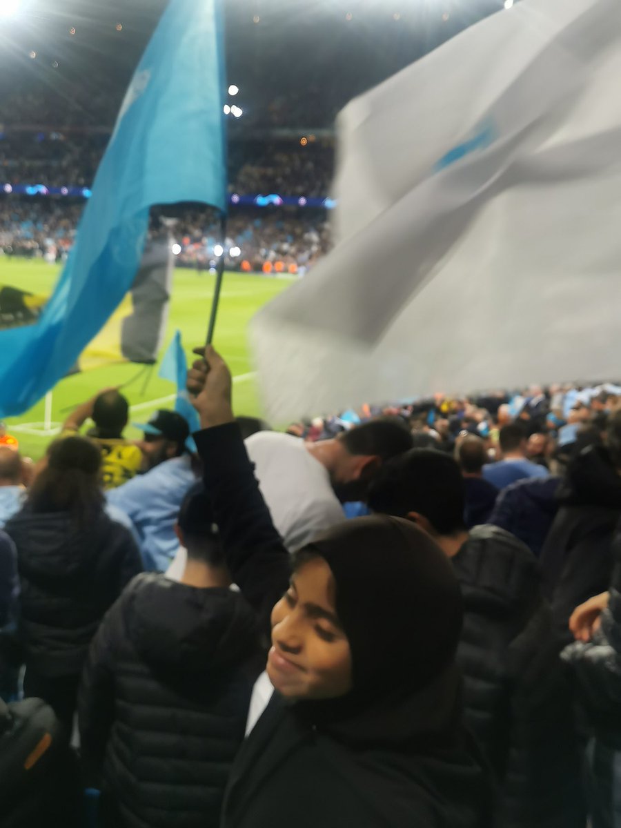Lift_Feversham's tweet photo. @FevershamSchool some more pictures of the #amazingnight #fantasticgame #football #favouriteteam #memorabletrip #livinglife
@AETAcademies @CNicholson_Edu @chrisdysonHT @Claire_Heald @IramFaz @MusicEdu4all https://t.co/7co53JBKUb