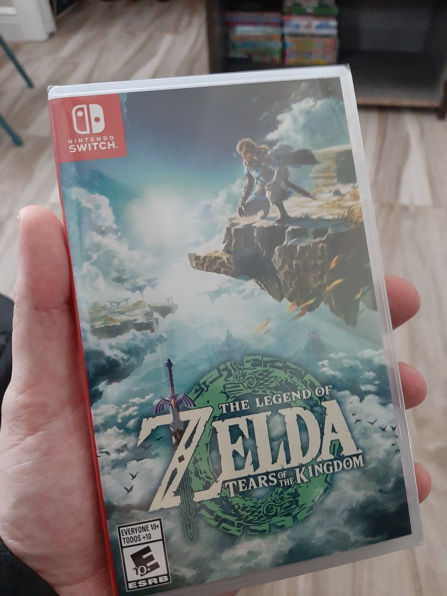 Hey guys, I ended up getting the special edition of TotK recently, so I'm going to give my original sealed copy away.

Follow me, like or retweet this post, and tell me who the best incarnation of Link is, and why, in the comments to enter. 😎
#LegendOfZelda #TearsOfTheKingdom