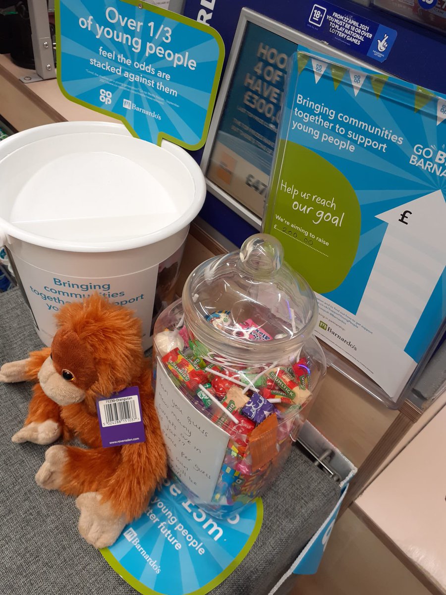 Come and guess how many sweets in the jar or what the teddy’s name is — ending Saturday evening 💙🦧🍭💚
@coopuk @barnardos #coopuk #itswhatwedo #beingcoop #memberpioneer #barnardos #fundraising #greatwakering #essex #rochford #southendonsea #guesstheteddysname #howmanysweets