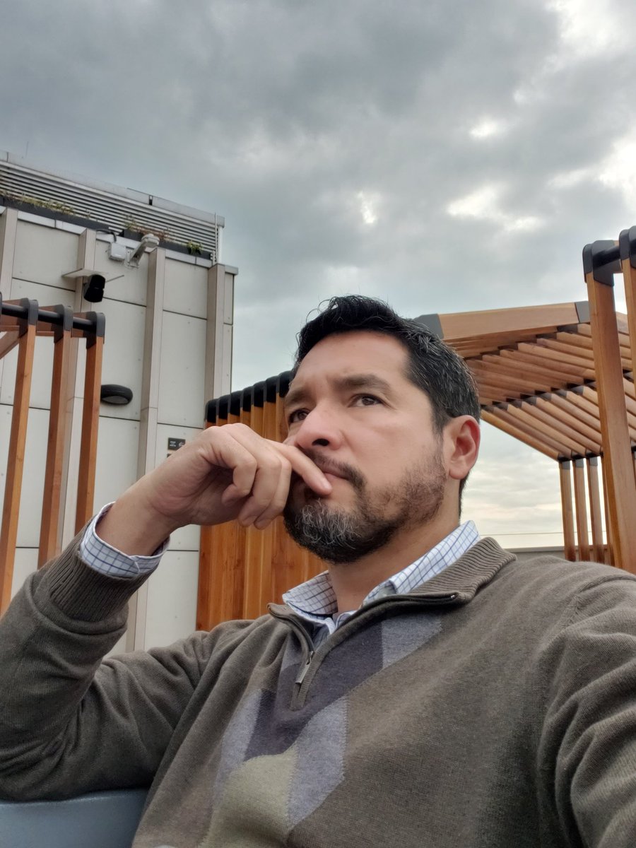 Pensando como seria el mundo si nos damos tiempo en amarnos mas y aceptarnos como somos. Sin tanto rollo y menos estrés.