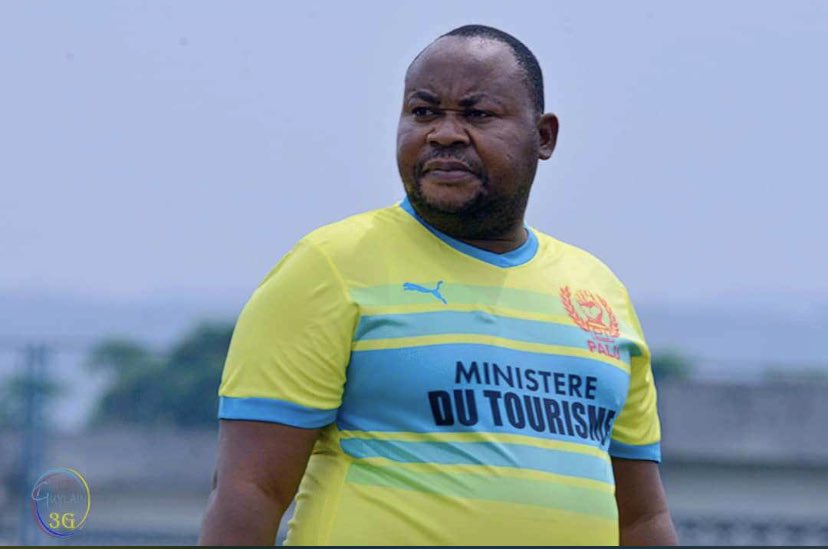 17.05.2023 au site touristique de la Nsele, le ministère du Tourisme a livré un match en hommage aux @FARDC_off pour commémorer ce jour combien historique. Grand merci au DG a.i du SNT <a href="/NtumbaSymphori2/">Ntumba Symphorien</a> pour l’organisation.