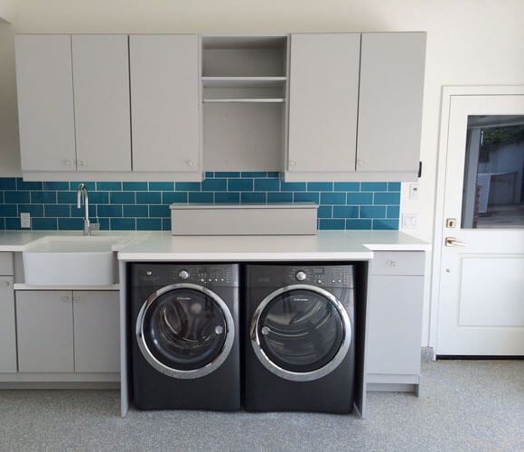 CabinetsP's tweet photo. Tired of cluttered laundry rooms? A custom storage system can make all the difference! From shelves to cabinets, our team can design a solution that fits your needs. #laundryroomstorage #customorganization #customcabinets #customlaundry #laundrygoals https://t.co/NHrqEfu3Fl