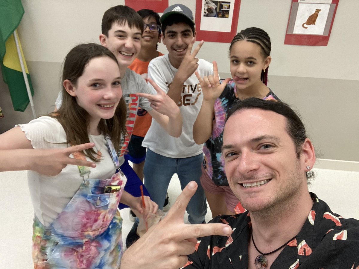 Mike McCue tweet media