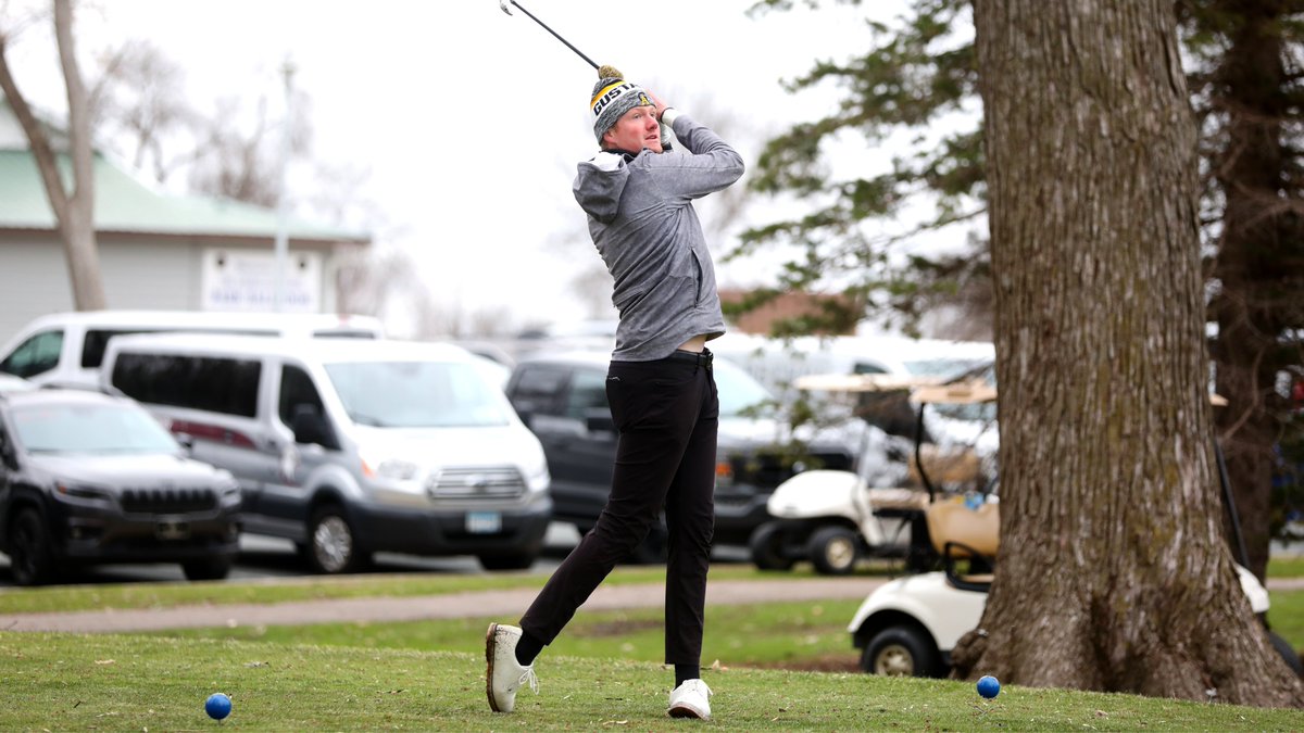 .@GustavusGolf Wyatt Wasko earned his second-straight PING All-Region 6 honor

Release: athletics.blog.gustavus.edu/2023/05/18/was…

#GoGusties | #d3golf