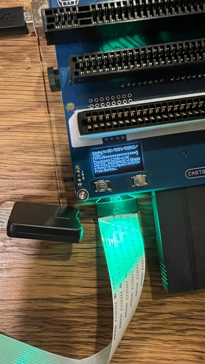 ytdcpndsgn's tweet photo. SDカードの延長ケーブル使って、アクリル板付けた #cartReader で吸い出し。手元にあった過去に吸い出し済みのGB ドラクエ1・2。うまくいきました✌ https://t.co/tTCG1w8Dsh