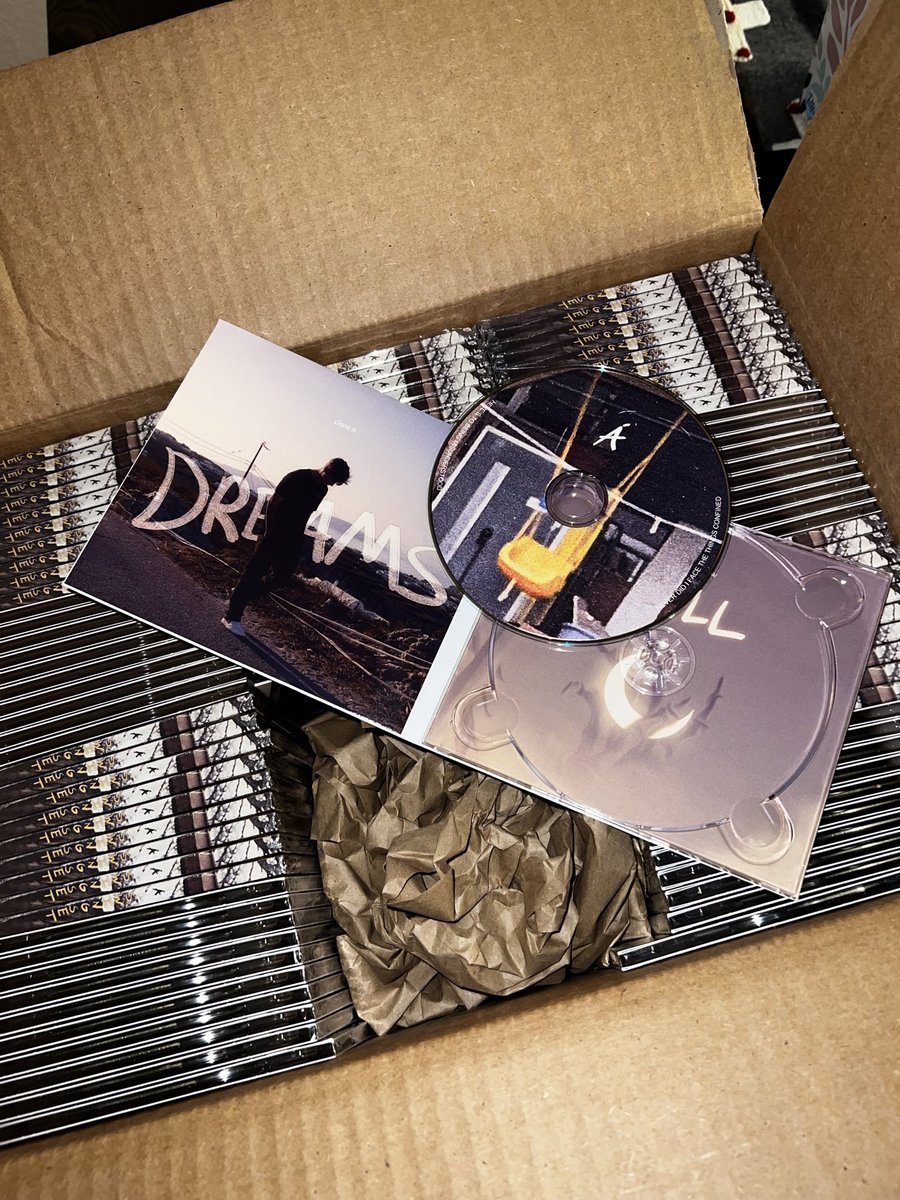 IsaacApp_'s tweet image. I STILL GOT SOME OF THESE LEFT

2 random people who retweet this single drop tweet will get a free signed CD of SWINGSET 🤝🏻

Good luck gamers