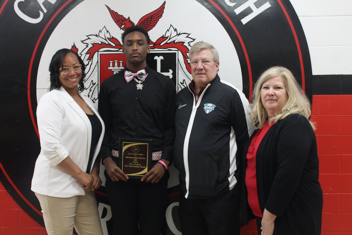 <a href="/KamHughes2023/">KamHughes</a> ⭐️🏈🏀
2023 Jim Intagliata Senior Male Athlete of the YEAR!
#BeLegendary