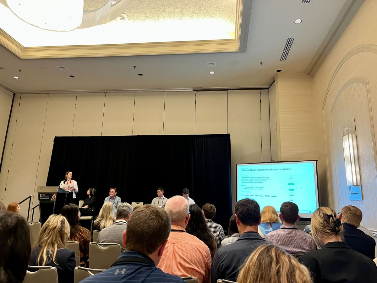 SpoilerAlert's tweet image. 🍏 The @SpoilerAlert team is having a blast at the @refed 2023 Food Waste Solutions Summit in St. Louis! 🌱

The power of collaboration is essential to solving the systemwide problem of #foodwaste and we're glad to be a part of the solution. ♻️

#FoodWasteSummit23 #ReFED