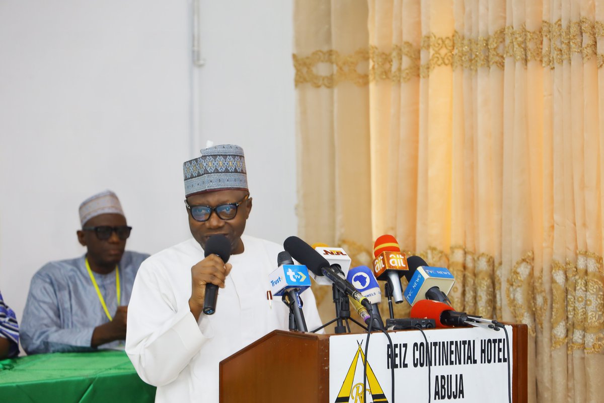 natpopcom's tweet photo. Breakfast meeting with the Media Executives on the 2023 Population and Housing Census held at Reiz Continental Hotel, Abuja today, 18th May 2023. https://t.co/5SWFN7Q8K6
