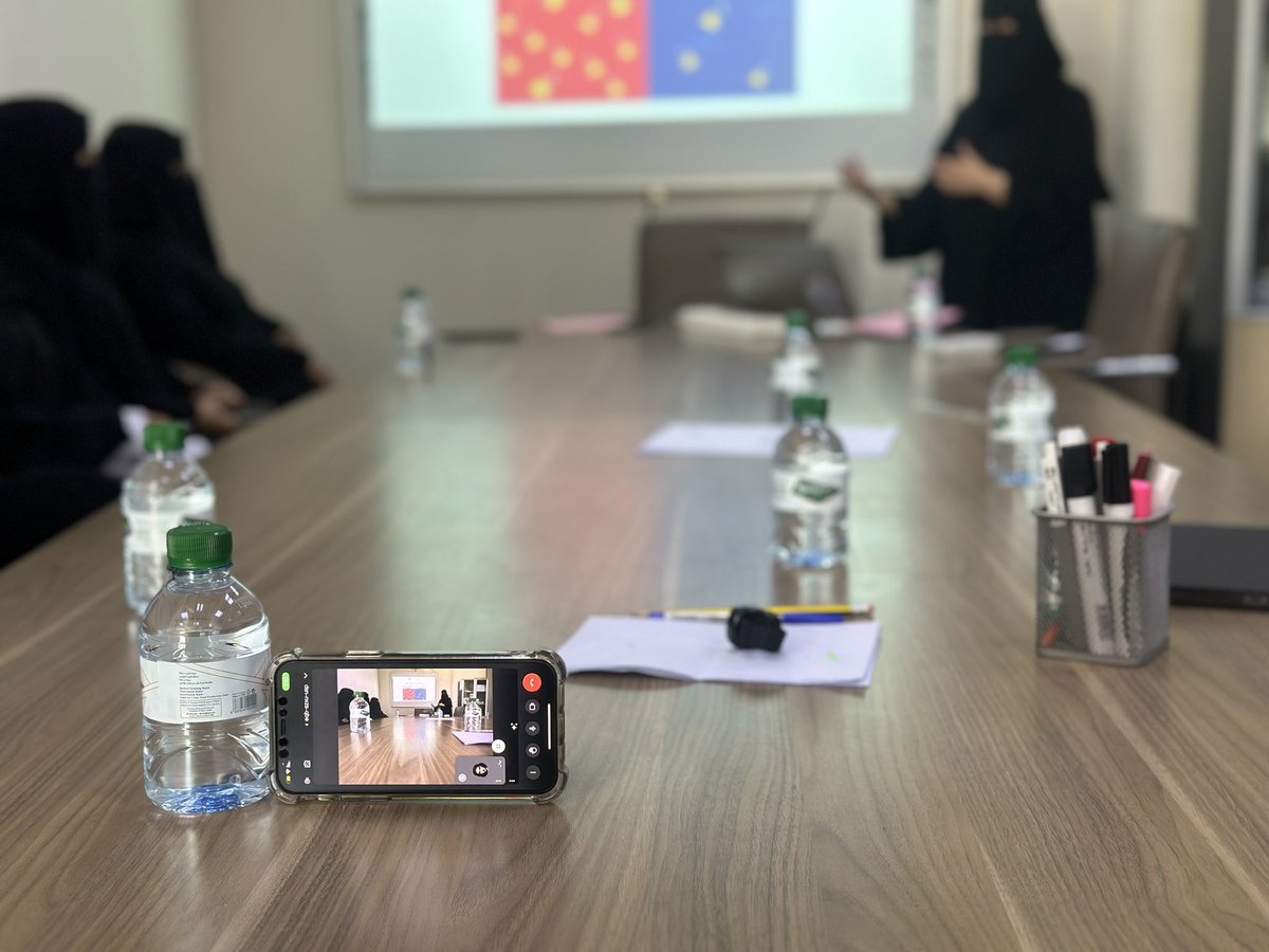 UT_Riyali's tweet photo. مقتطفات من ورشة عمل " تكتيكات التسويق المبتكر " التي أقامها #نادي_ريالي للوعي المالي بمركز التدريب والتأهيل بعمادة شؤون الطلاب 
#UT_Riyali https://t.co/WQ62j56KAX
