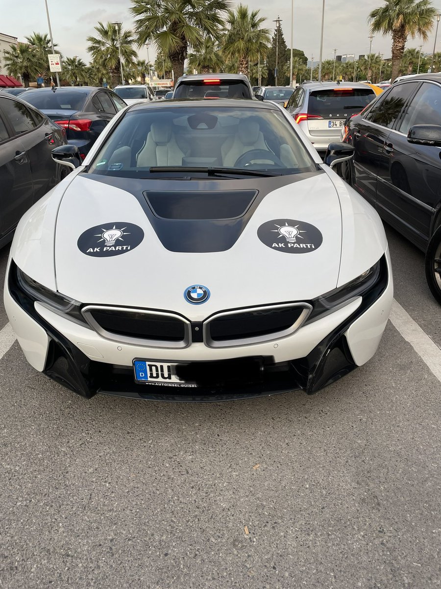 omerzzmen's tweet photo. Gördüğüm en anlamlı reklam https://t.co/5oadSYVJoL