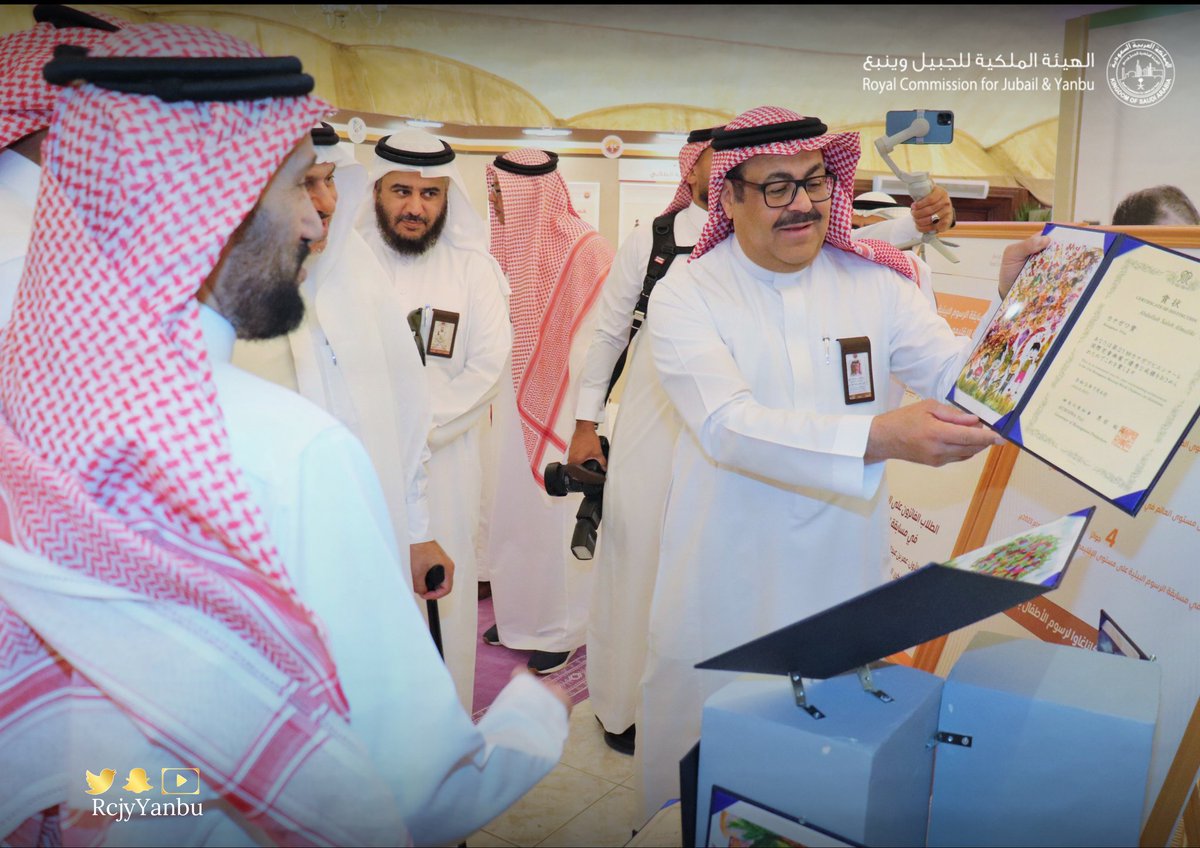 RCJY_Yanbu's tweet photo. استقبلت #الهيئة_الملكية_بينبع وفد شركة ابداعات والذي ضم 
م. عبدالله الرخيص
د. زياد الدريس
م. سامي الحصيّن
وجرى خلال الاستقبال بحث سبل التعاون الممكنه حول تعزيز رعاية وتمكين الموهوبين بمدينة #ينبع الصناعية ، كما تضمن اللقاء جولة على معرض التعلم وجودة الحياة، ومركز التنمية الصناعية، ومعهد ينبع التقني ومركز أبدع والمركز الإعلامي بكلية ينبع الصناعية ومدرسة ابن الجوزي للموهوبين.
 يأتي ذلك ضمن الجهود المميزة التي تبذلها الهيئة الملكية بينبع لتحقيق رؤية المملكة 2030 في مجال تنمية القدرات البشرية من خلال تعزيز القيم وتطوير المهارات الأساسية ومهارات المستقبل وتنمية المعارف .