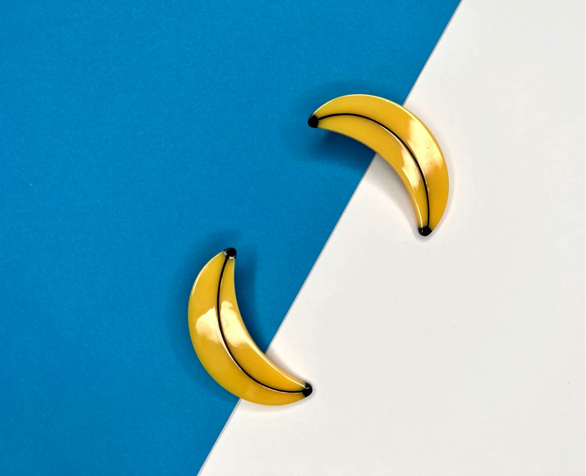 We ❤️ these cute banana hair clips!
🍌🍌🍌

#luvnwaf #shoplocal #shopsmall #smallbuisness #seattle #seattlesmallbuisness #seattlesmallbiz #westseattle #wsjunction #wsjunction #pnw